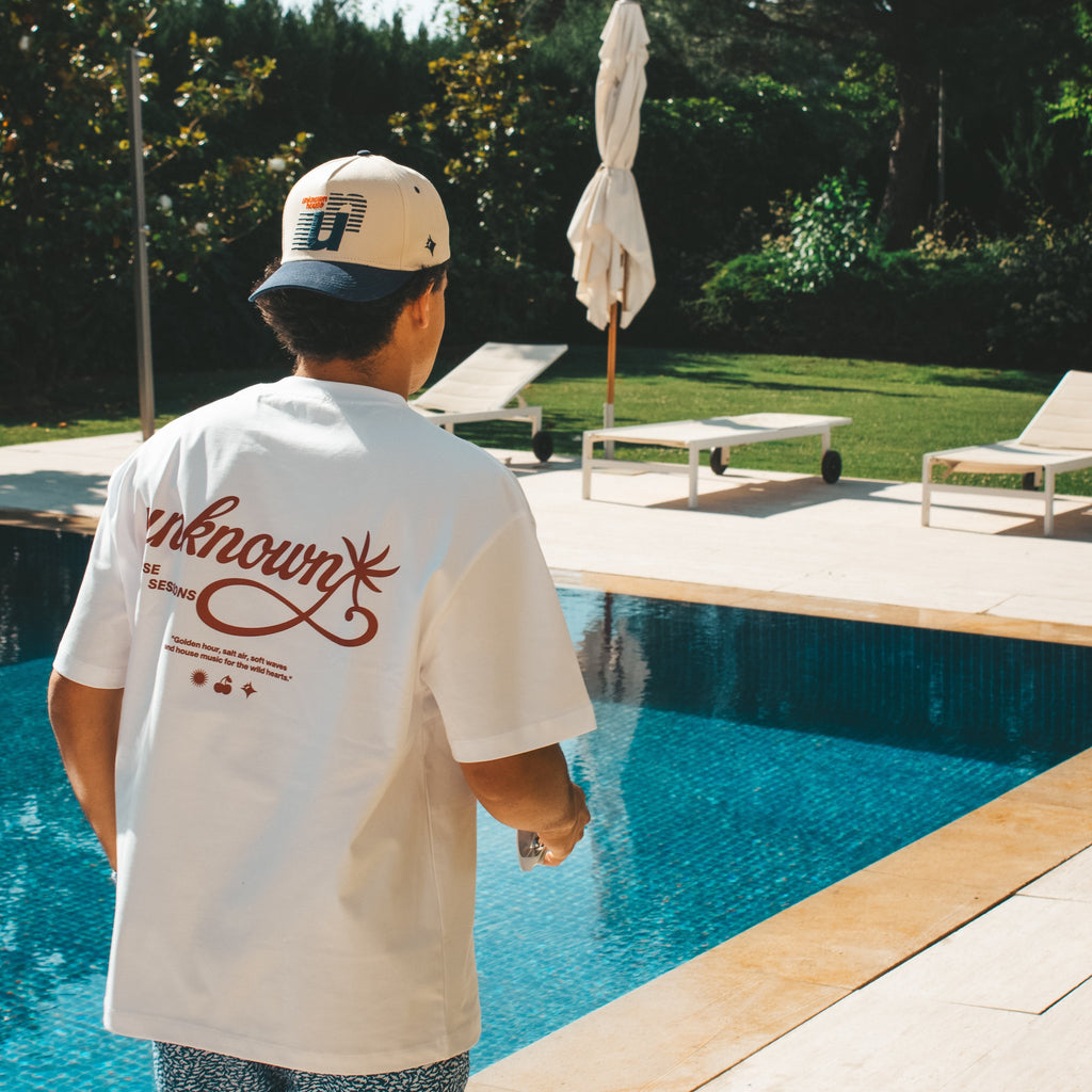 WHITE HOUSE T-SHIRT - unknownstudios